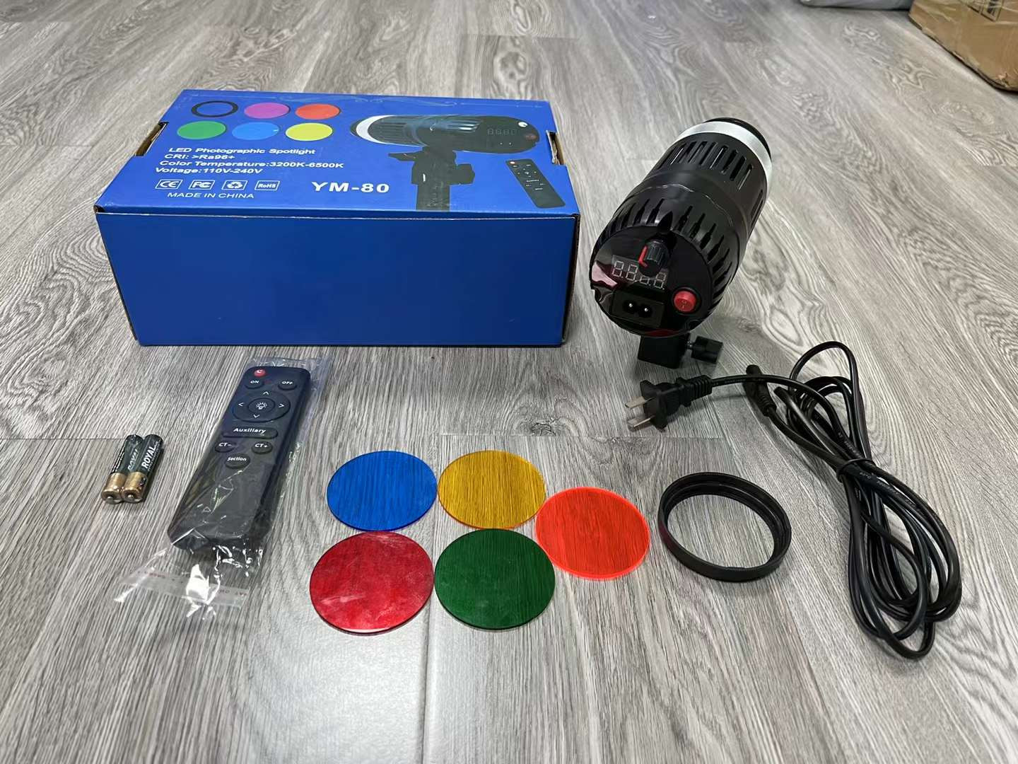 YM-80 LED Photographic Spotlight